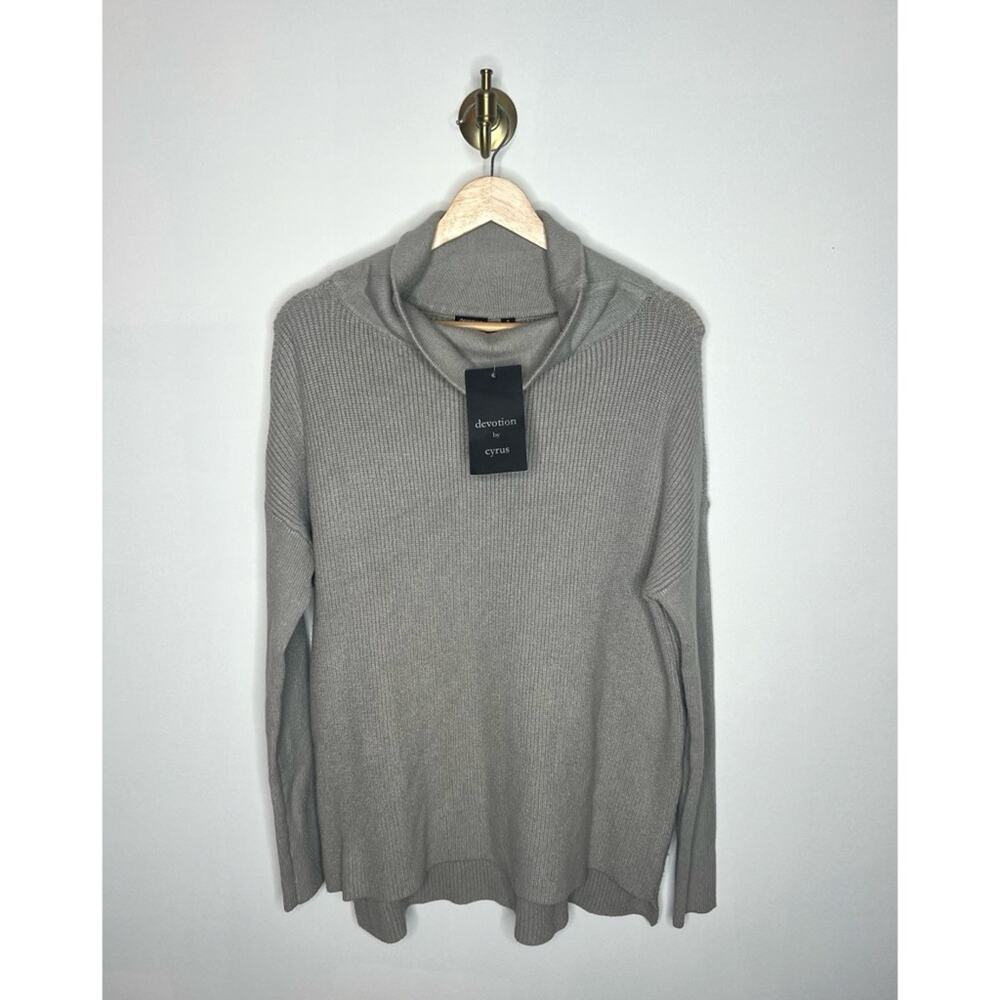 Devotion by Cyrus Ribbed Tunic Putty Grey